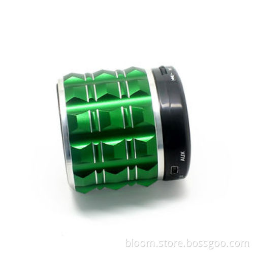 Bluetooth Speakers for iPhone 6, Aluminum + Plastic Materials, Measures 56 * 60mm, 220g Net Weight